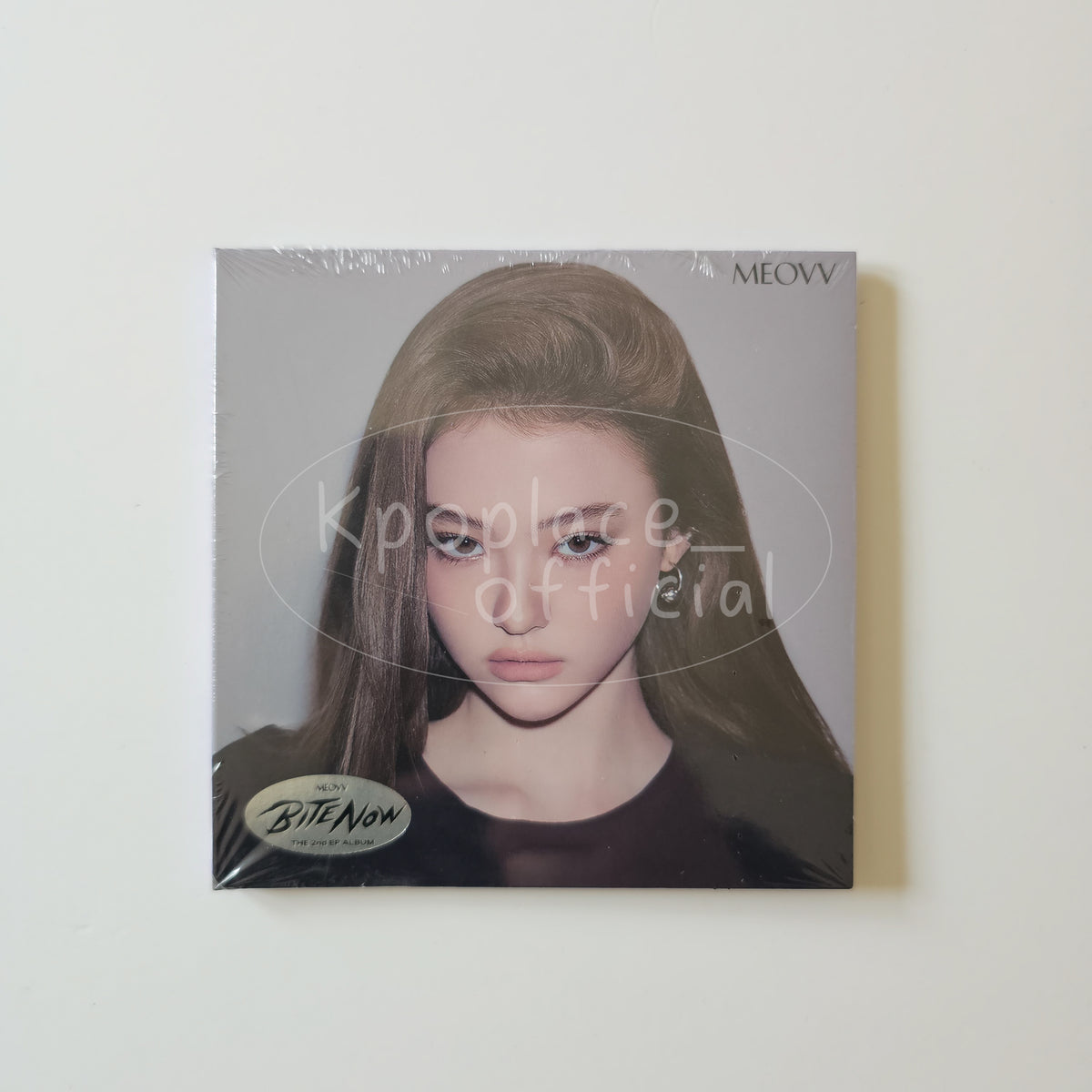 MEOVV 2nd EP Album BITE NOW MEOVV Ver.